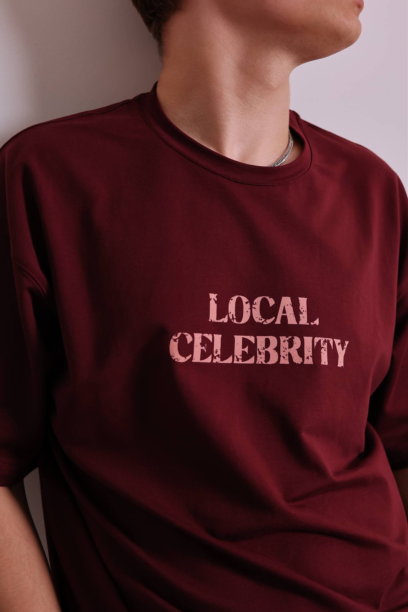 ФУТБОЛКА «LOCAL CELEBRITY» — изображение 5